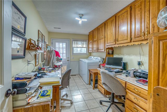 8764 E 62 Highway, Harrison, AR 72601