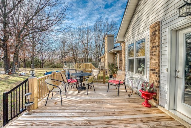 8764 E 62 Highway, Harrison, AR 72601