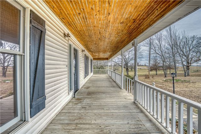 8764 E 62 Highway, Harrison, AR 72601