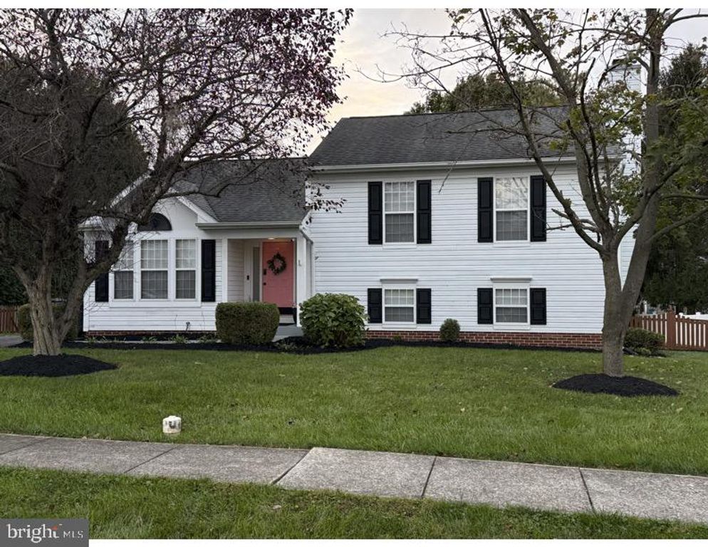 216 BURLINGTON AVE, Walkersville, MD 21793