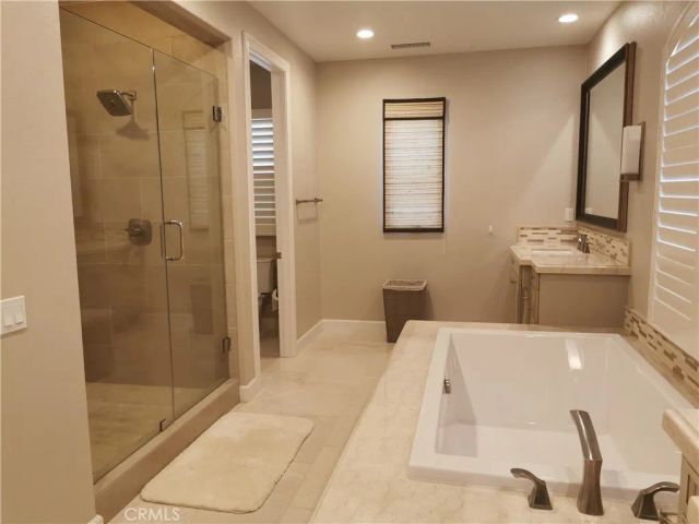 16 Branding Iron, Irvine, CA 92602