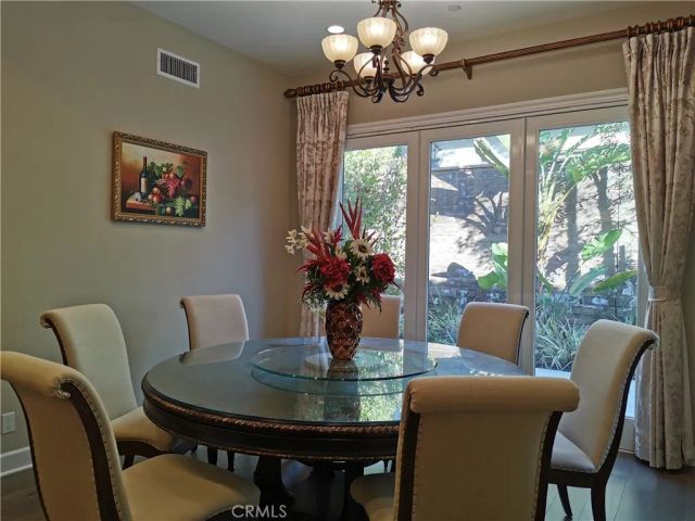 16 Branding Iron, Irvine, CA 92602
