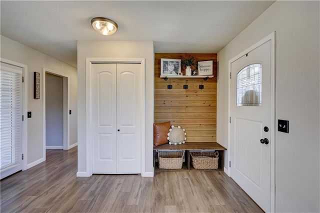 3420 Lostine Road, Columbus, KS 66725