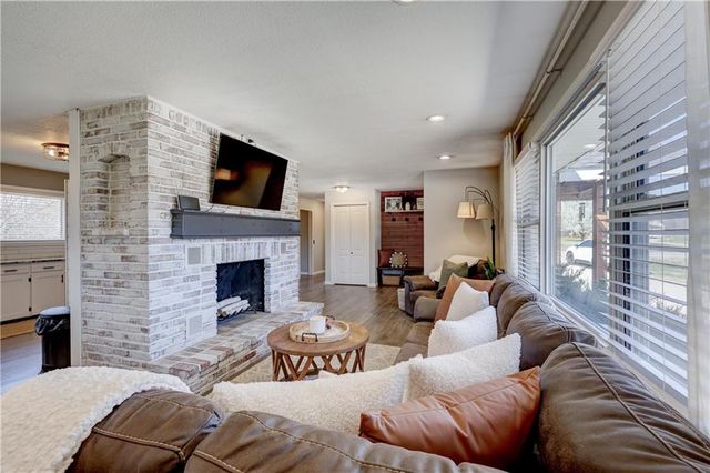 3420 Lostine Road, Columbus, KS 66725