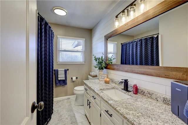 3420 Lostine Road, Columbus, KS 66725