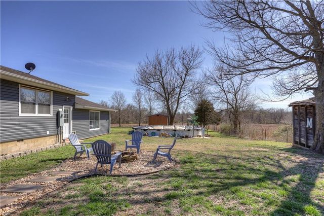 3420 Lostine Road, Columbus, KS 66725