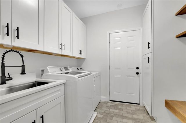 5380 Castlebrooke Crossing Drive, Cumming, GA 30040