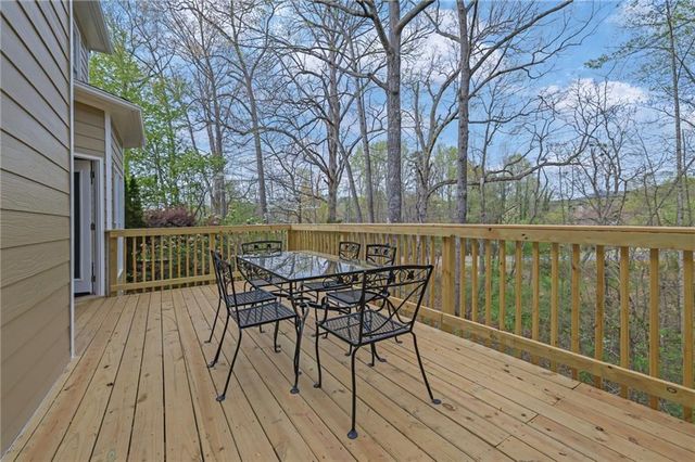 5380 Castlebrooke Crossing Drive, Cumming, GA 30040