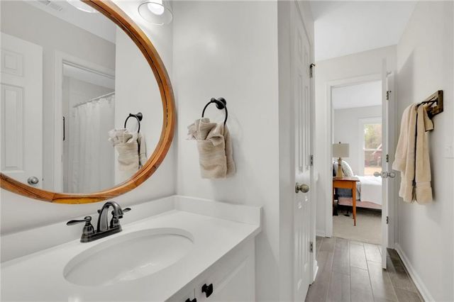 5380 Castlebrooke Crossing Drive, Cumming, GA 30040