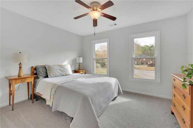 5380 Castlebrooke Crossing Drive, Cumming, GA 30040