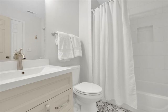 5380 Castlebrooke Crossing Drive, Cumming, GA 30040