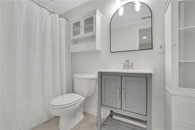 5380 Castlebrooke Crossing Drive, Cumming, GA 30040