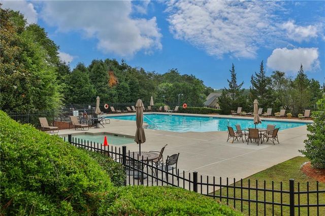 5380 Castlebrooke Crossing Drive, Cumming, GA 30040