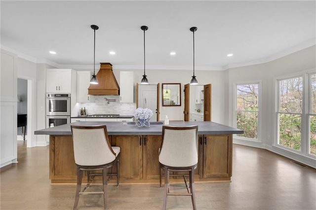 5380 Castlebrooke Crossing Drive, Cumming, GA 30040