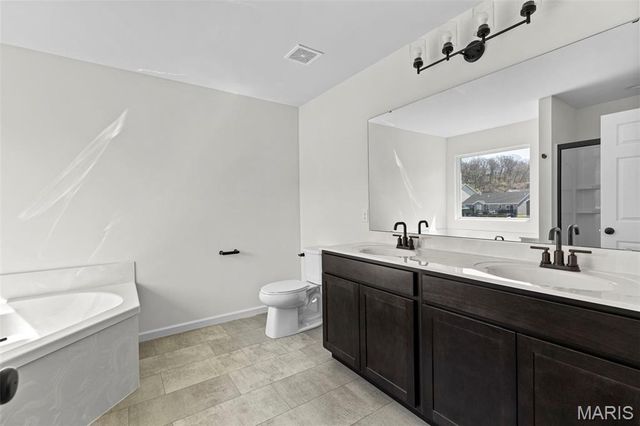 1049 Bloomfield Drive, Eureka, MO 63025