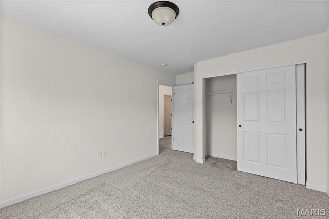 1049 Bloomfield Drive, Eureka, MO 63025