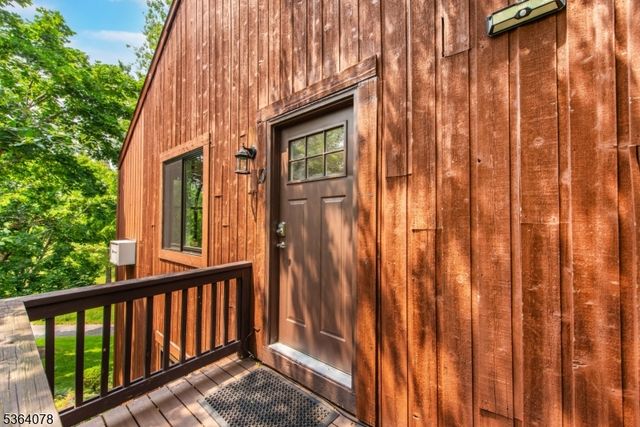 2 Falkenstein Dr 10, Vernon Twp., NJ 07462