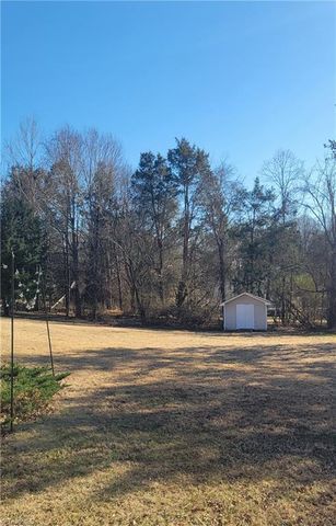 3405 Windswept Drive, Summerfield, NC 27358