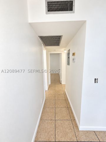 300 SW 134th Way 105E, Pembroke Pines, FL 33027