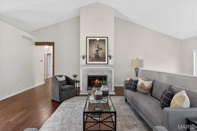 215 Cobblefield Court, Wildwood, MO 63011