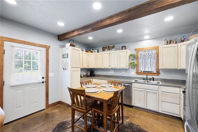 1011 Norris Lane, Russellville, AR 72802