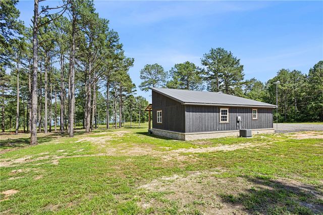 1011 Norris Lane, Russellville, AR 72802