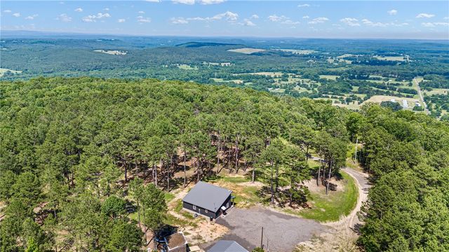 1011 Norris Lane, Russellville, AR 72802