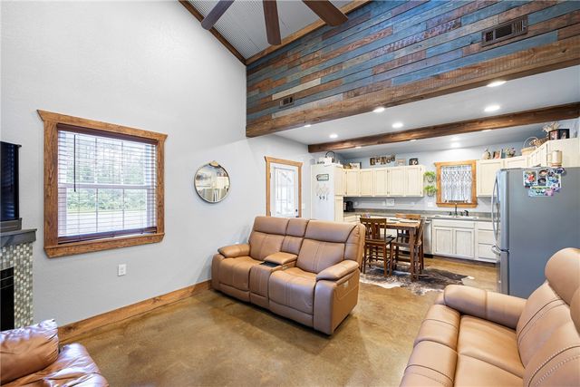 1011 Norris Lane, Russellville, AR 72802