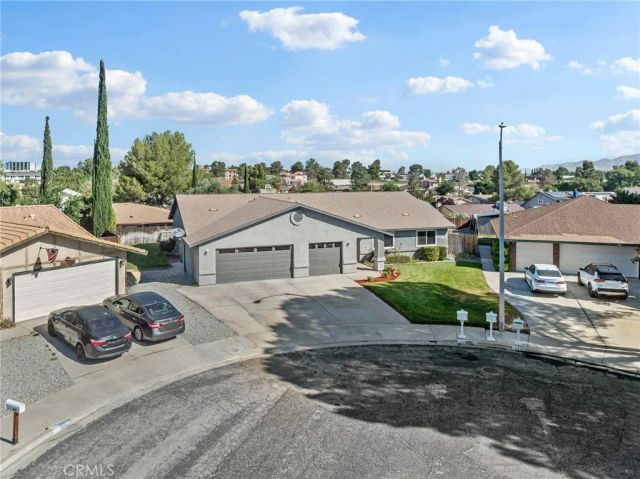 15850 Elcona, Victorville, CA 92395
