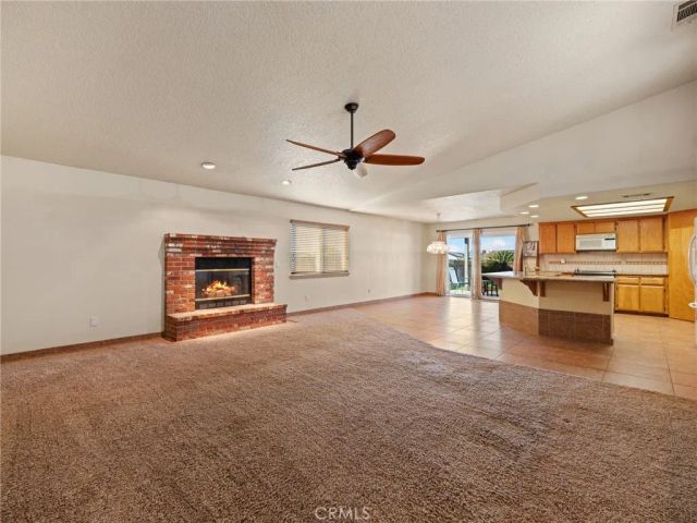 15850 Elcona, Victorville, CA 92395