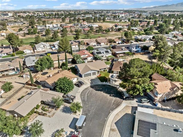 15850 Elcona, Victorville, CA 92395