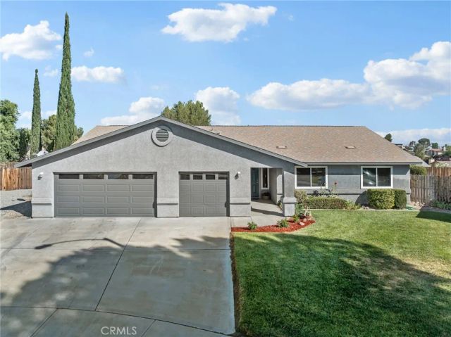 15850 Elcona, Victorville, CA 92395
