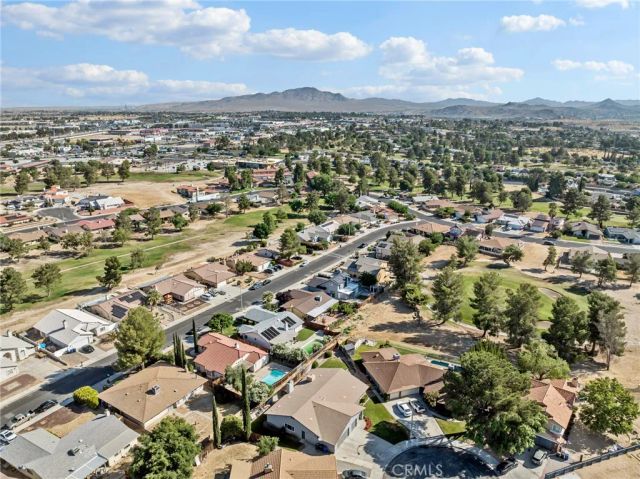 15850 Elcona, Victorville, CA 92395