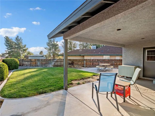 15850 Elcona, Victorville, CA 92395