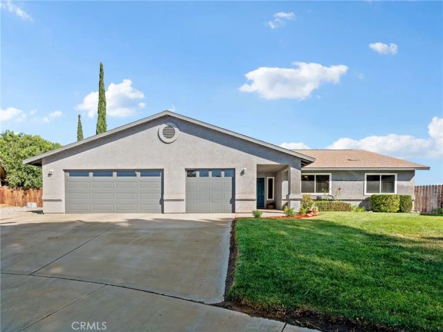 15850 Elcona, Victorville, CA 92395