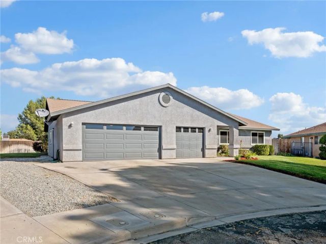 15850 Elcona, Victorville, CA 92395