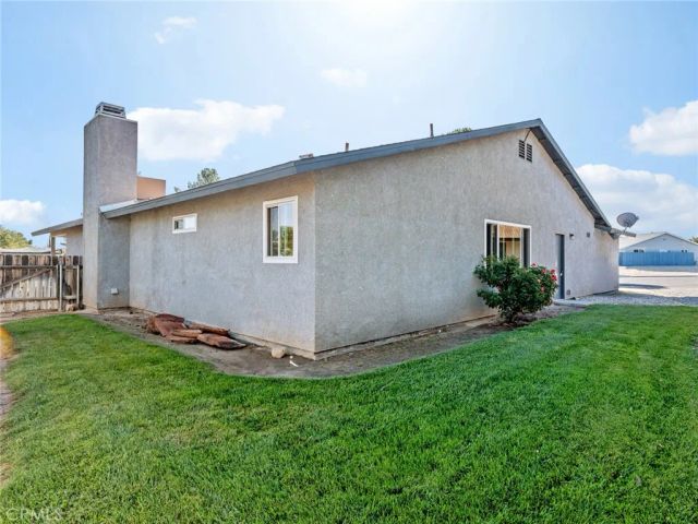 15850 Elcona, Victorville, CA 92395