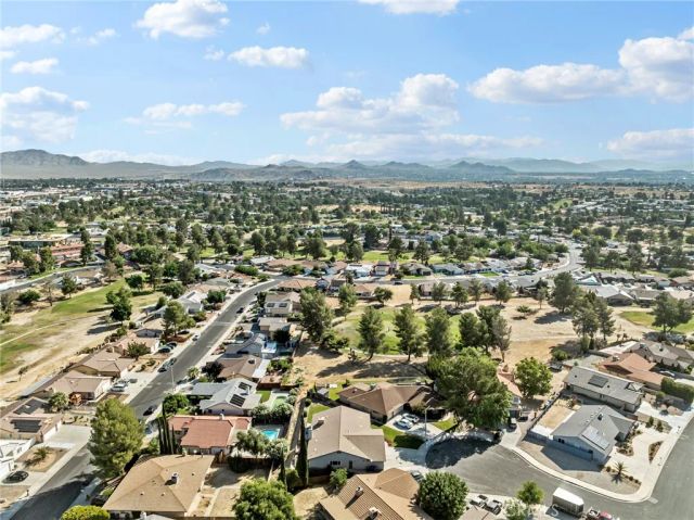 15850 Elcona, Victorville, CA 92395