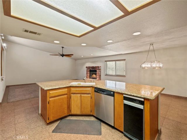 15850 Elcona, Victorville, CA 92395