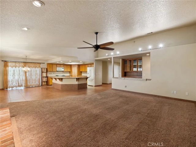 15850 Elcona, Victorville, CA 92395