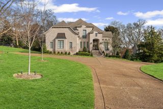 381 Lake Valley Dr, Franklin, TN 37069