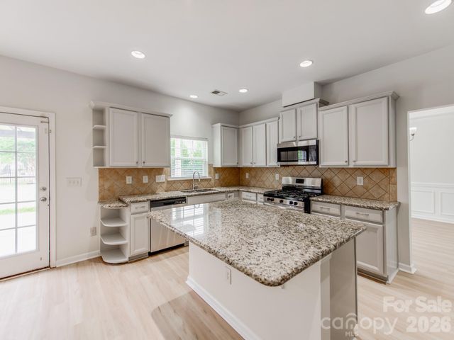 9174 Perseverance Drive, Harrisburg, NC 28075