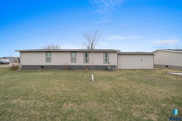 900 S Harrison St Street, Lennox, SD 57039