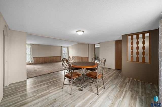 900 S Harrison St Street, Lennox, SD 57039