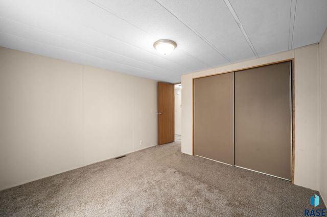 900 S Harrison St Street, Lennox, SD 57039