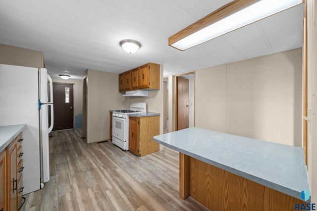 900 S Harrison St Street, Lennox, SD 57039