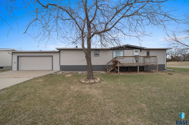 900 S Harrison St Street, Lennox, SD 57039
