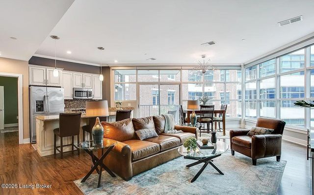 324 E Main St 313, Louisville, KY 40202