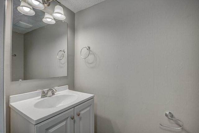 3903 Hunters Green Drive, Florence, KY 41042