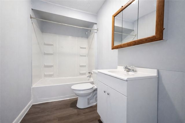 804 Butler Ave, New Castle, PA 16101